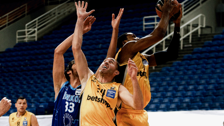 Δύσκολη νίκη για την ΑΕΚ, επικράτησε με 81-74 του Ιωνικού