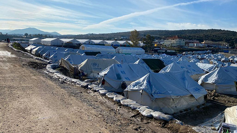 Πρέβεζα: Θετικοί στον κορωνοϊό βρέθηκαν 30 πρόσφυγες σε δομή φιλοξενίας