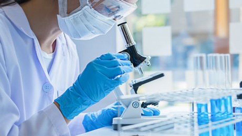 Καθηγητές του ΕΚΠΑ αναλύουν τις εξελίξεις με το φάρμακο της κολχικίνης