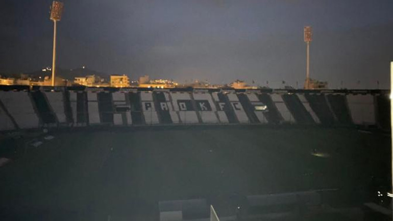 ΠΑΟΚ-ΑΕΚ: Μπλακ άουτ στην Τούμπα, αποκαστάθηκε η βλάβη