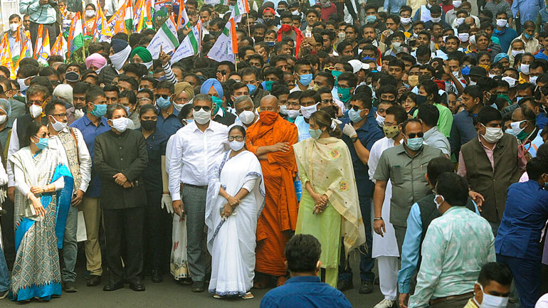 Ινδία: Χιλιάδες τα νέα κρούσματα στη χώρα μέσα σε 24 ώρες
