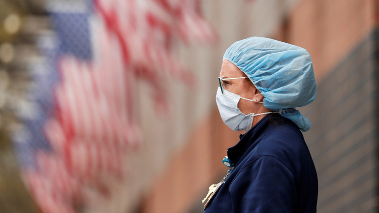 Τα κρούσματα Covid-19 στις ΗΠΑ ξεπέρασαν τα 25 εκατομμύρια