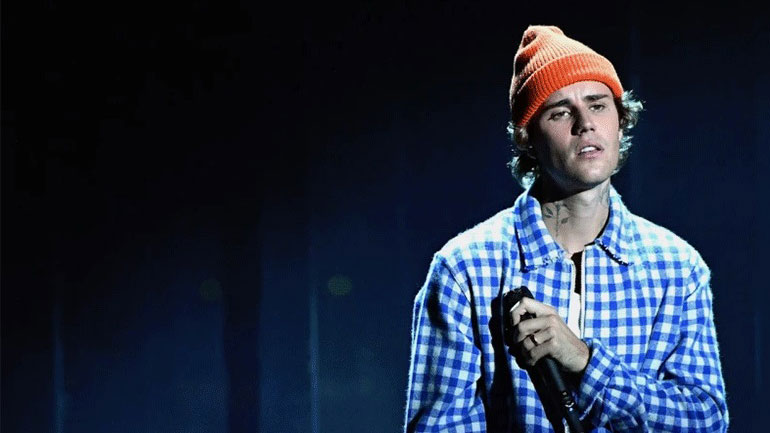 Justin Bieber: «Πονούσα, ήμουν δυστυχισμένος, μπερδεμένος, θυμωμένος»