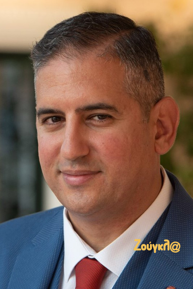 Ο Αντώνης Παπαποστόλου