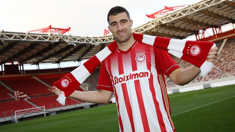 Ο Ολυμπιακός ανακοίνωσε τον Παπασταθόπουλο