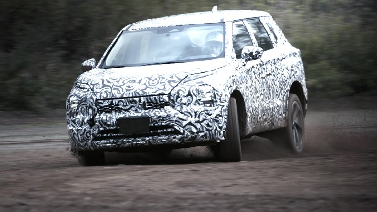 Δεν σταματά πουθενά το νέο Mitsubishi Outlander