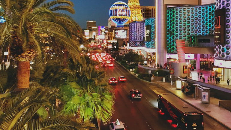 Tο Λας Βέγκας θέλει να ανοίξει τα σχολεία φοβούμενο μια αύξηση αυτοκτονιών