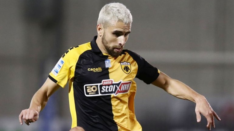 Αποχώρησε από την ΑΕΚ ο Παουλίνιο