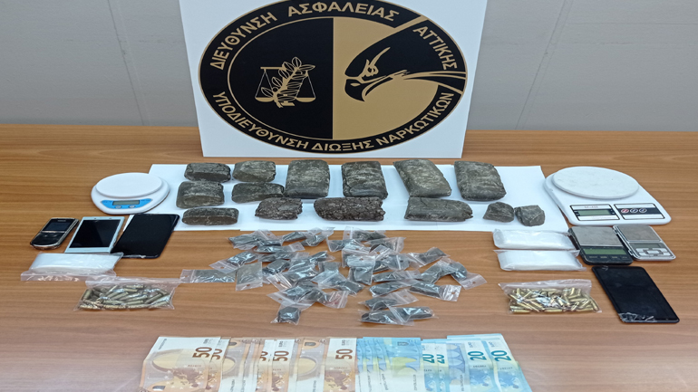 Δύο συλλήψεις για διακίνηση ναρκωτικών στα Εξάρχεια