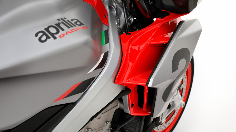 Στα 10.550€ η τιμή του Aprilia Tuono 660 Στα 10.550€ η τιμή του Aprilia Tuono 660
