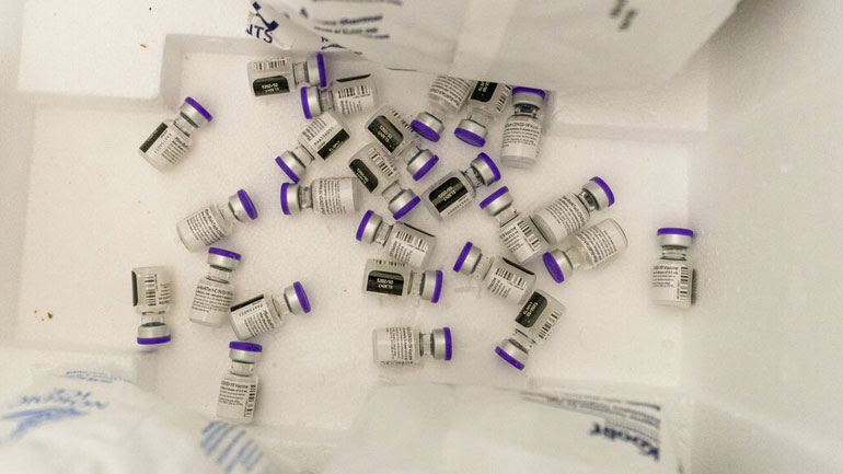 «Κοκτέιλ» μονοκλωνικών αντισωμάτων φαίνεται να λειτουργεί σαν παθητικό εμβόλιο κατά του Covid-19