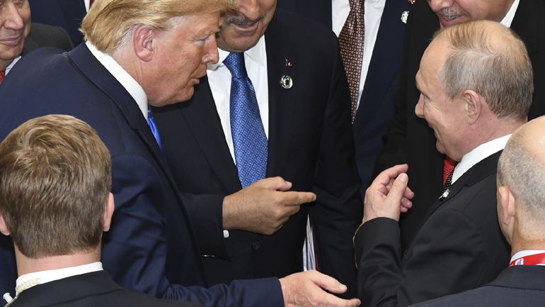 Νέο βιβλίο για τον Τραμπ: Πώς η KGB αξιοποίησε τον τέως Αμερικανό πρόεδρο