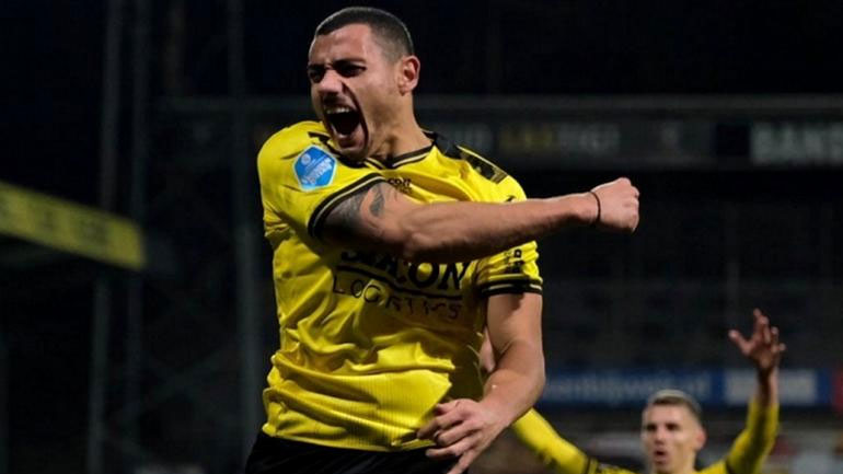 Ολλανδία: Νέο καρέ από τον Γιακουμάκη, 4-1 η Φένλο τη Φίτεσε