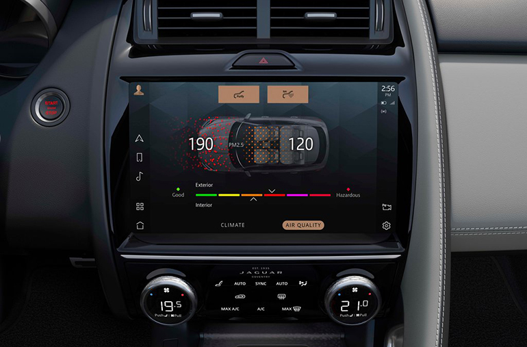 Νέα οθόνη αφής στην κεντρική κονσόλα...