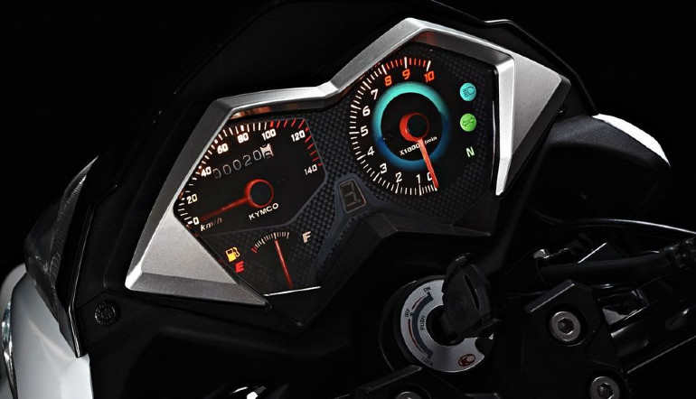 Σπάνιο φαινόμενο πλέον τα αναλογικά όργανα σε μοτοσικλέτες...