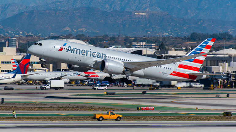 Απώλειες ρεκόρ για το 2020 κατέγραψε η American Airlines