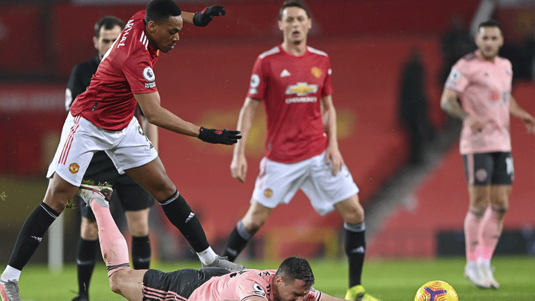 Οργή στη Μάντσεστερ Γιουνάιτεντ για τον ρατσιστικό «οχετό» κατά των Τουανζέμπε και Μαρσιάλ