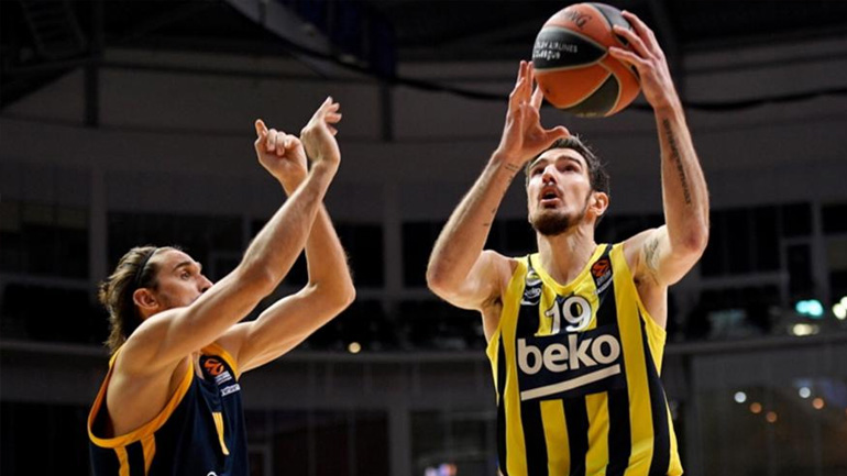 Όγδοη διαδοχική νίκη για Φενέρ, 107-76 τη Χίμκι