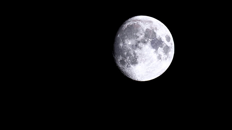 «Η Σελήνη επηρεάζει τόσο τον ύπνο των ανθρώπων όσο και την περίοδο των γυναικών»