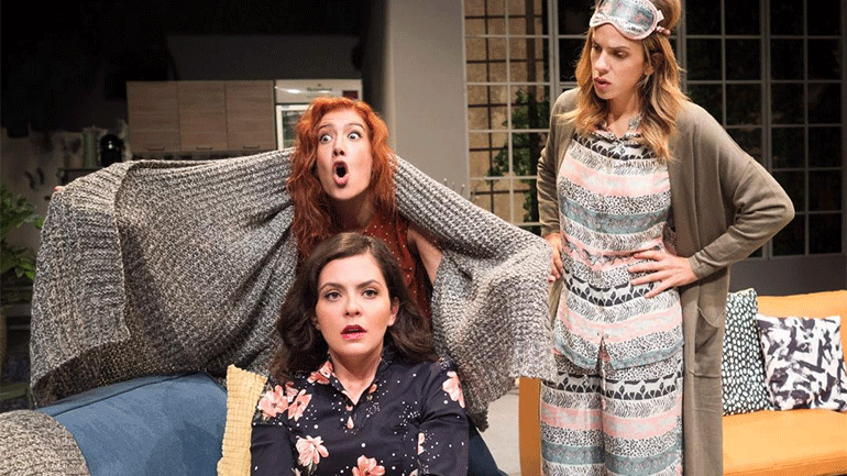 «Όποιος θέλει να χωρίσει να σηκώσει το χέρι του» για τρεις online streaming παραστάσεις