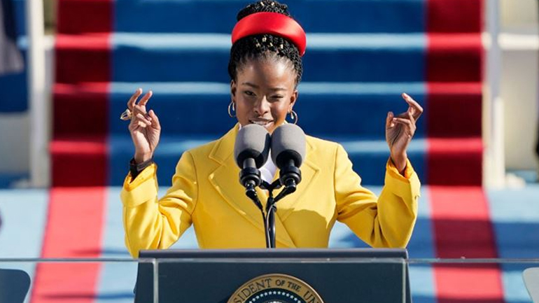 Η Amanda Gorman μόλις υπέγραψε συμβόλαιο με το πρακτορείο μοντέλων στο οποίο ανήκουν οι αδελφές Hadid