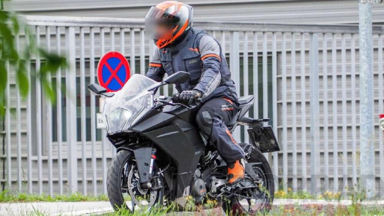 Ετοιμάζει νέο RC390 η KTM;