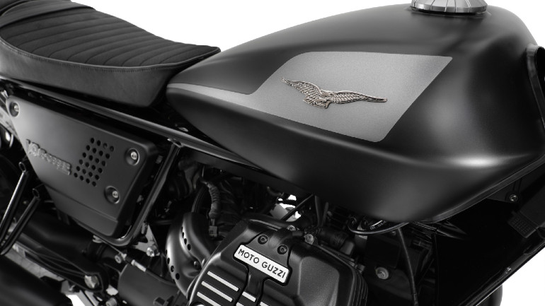 Στα 10.090€ η νέα Moto Guzzi V9 Roamer