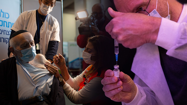 Μολύνθηκαν 317 άτομα στο Ισραήλ μετά τον εμβολιασμό