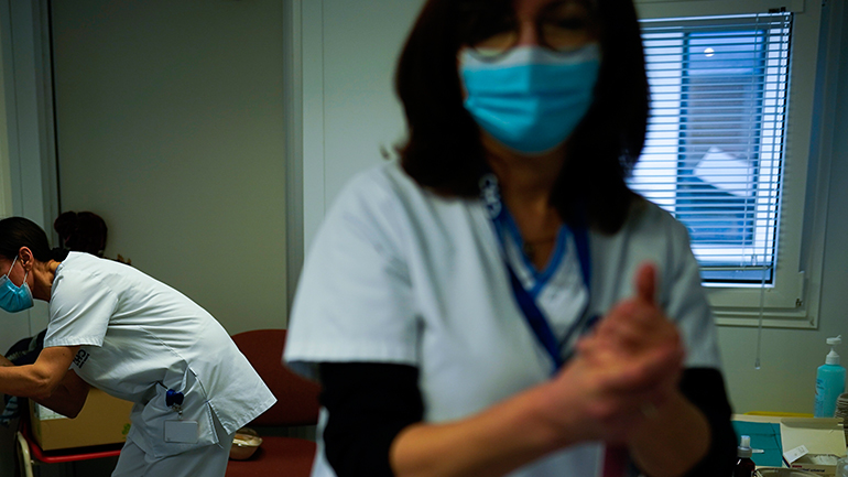 Βέλγιο: Ο υπουργός Υγείας προτείνει να εξετάζονται για Covid-19 οι εκπαιδευτικοί κάθε εβδομάδα