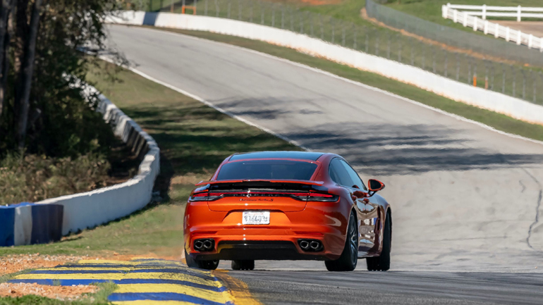 Η τελική ταχύτητα αγγίζει τα 315 χλμ./ώρα