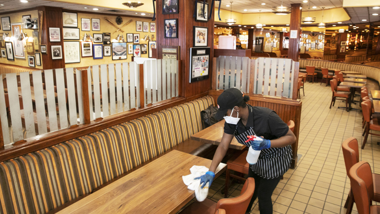 Νέα Υόρκη: Ανοίγουν τα εστιατόρια την ημέρα του Αγίου Βαλεντίνου