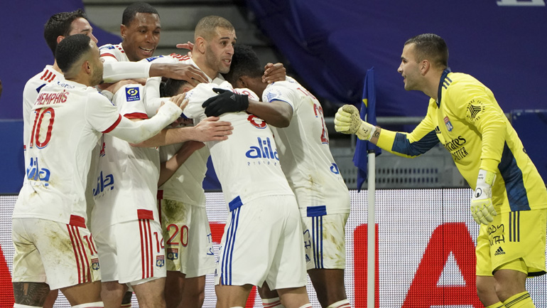 Γαλλία: Λυτρώθηκε στις καθυστερήσεις και έπιασε κορυφή η Λιόν, 2-1 τη Μπορντό