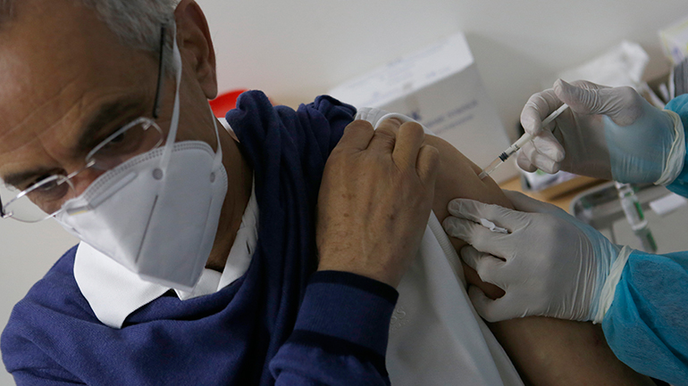 Η ρυθμιστική αρχή φαρμάκων της Ιταλίας ενέκρινε το εμβόλιο της AstraZeneca