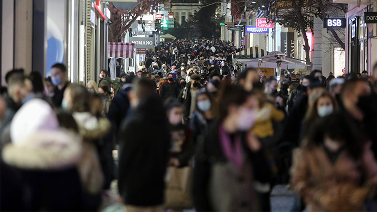 Πρόεδρος Εμπορικού Συλλόγου Αθηνών: «Λάθος εικόνα δίνει ο συνωστισμός σε τρεις δρόμους και πέντε αλυσίδες»