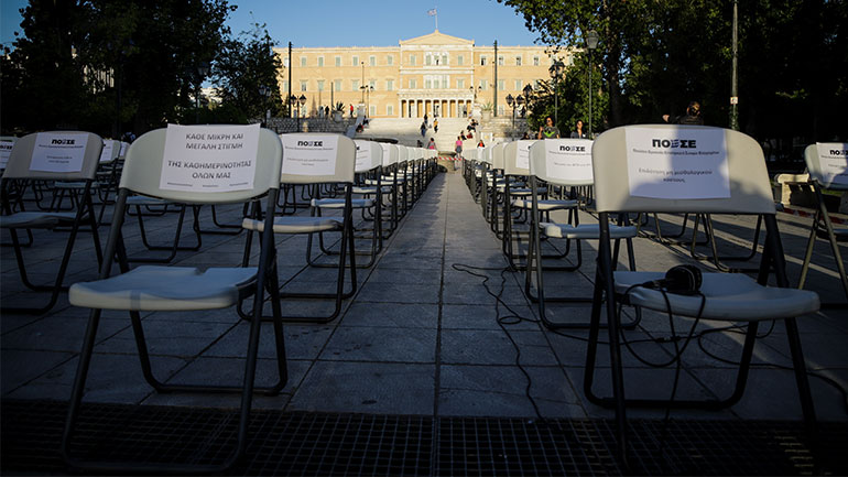 Οι εστιάτορες παραδίδουν τα κλειδιά τους στο Μαξίμου