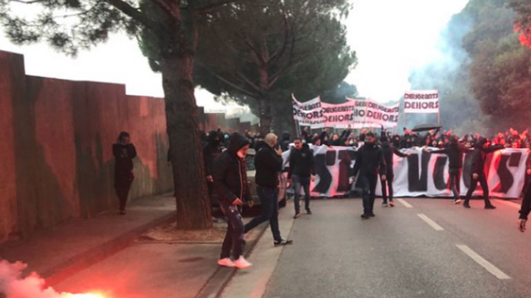 Αναβλήθηκε λόγω επεισοδίων το Μαρσέιγ-Ρεν