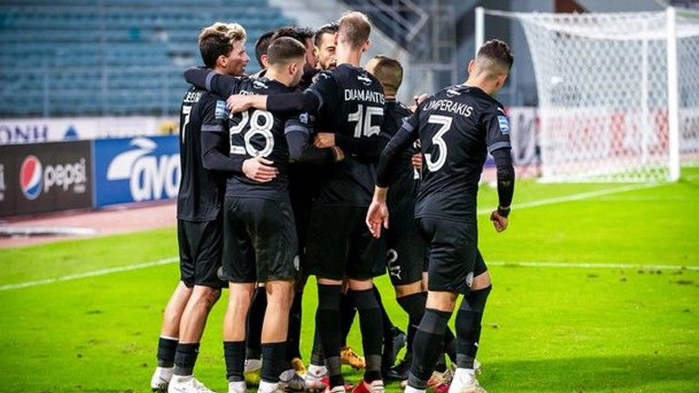 Τρία κρούσματα κορωνοϊού στον ΟΦΗ