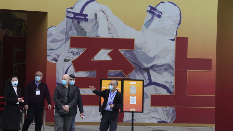 Ομάδα εμπειρογνωμόνων του ΠΟΥ επισκέφθηκε ένα ακόμη νοσοκομείο στην Ουχάν