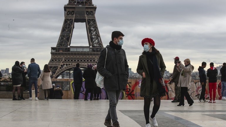 Γαλλία: Κοντά σε υψηλό 9 εβδομάδων οι νοσηλείες ασθενών με Covid-19