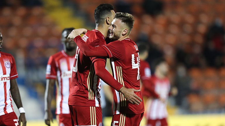 «Τρίποντο» ο Ολυμπιακός, 3-1 τον Απόλλωνα