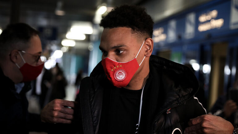 Υπέγραψε στον Ολυμπιακό ο Κένι Λαλά