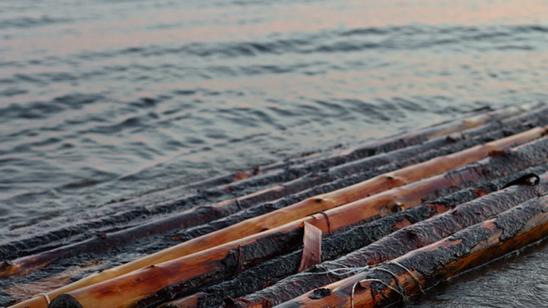 Μετανάστης ταξίδεψε από την Τουρκία μέχρι τη Χίο με ξύλινη σχεδία – Διεσώθη από πλοίο της γραμμής Μετανάστης ταξίδεψε από την Τουρκία μέχρι τη Χίο με ξύλινη σχεδία – Διεσώθη από πλοίο της γραμμής