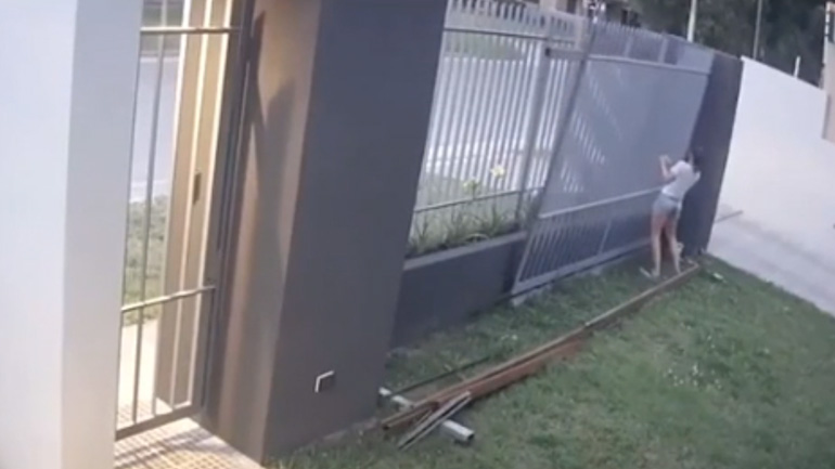 Κακή εφαρμογή μιας γκαραζόπορτας