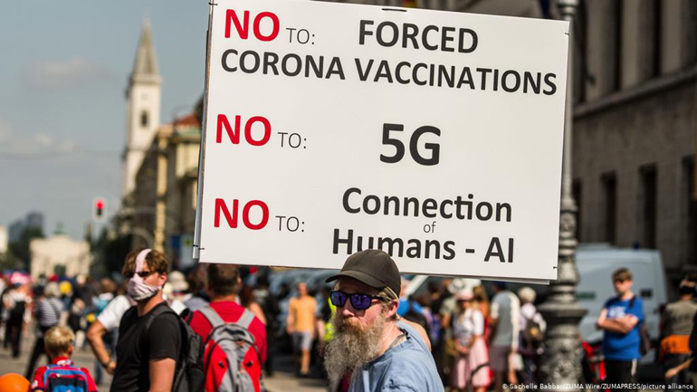 Γιατί οι χώρες με «χαλαρές» και ατίθασες κοινωνίες έχουν πληγεί περισσότερο από τον κορωνοϊό;