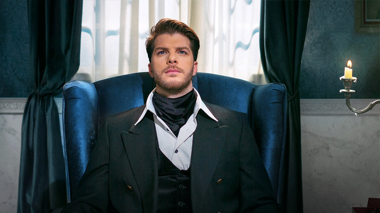 Μου έλειψες πολύ»: Ο Λούκας Γιώρκας ερμηνεύει Αντώνη Βαρδή