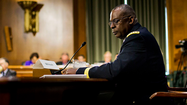 ΗΠΑ: Ο υπουργός Άμυνας θα απομακρύνει εκατοντάδες μέλη που διορίστηκαν λίγο πριν αποχωρήσει ο Τραμπ