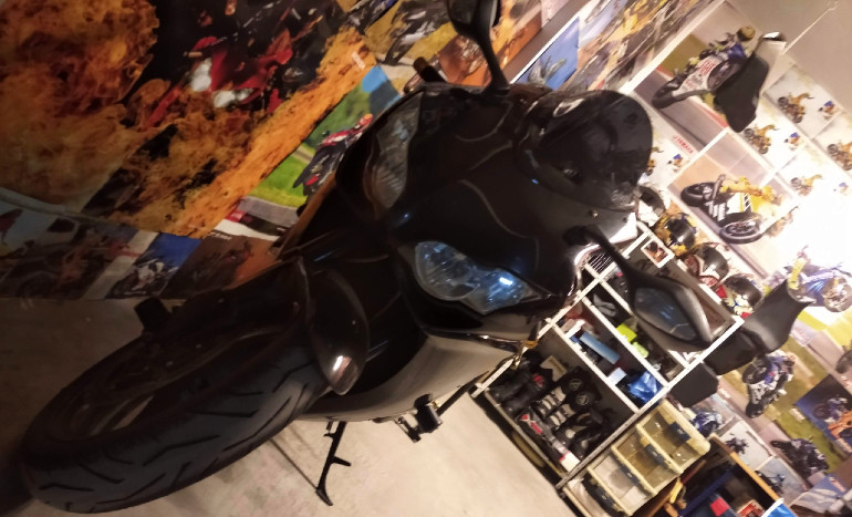 Το CBR του Μάνου είναι πάντα έτοιμο για γρήγορες βόλτες...