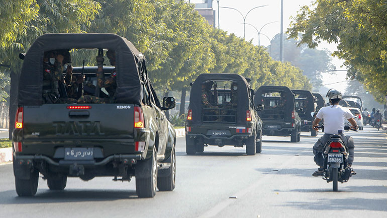 Πραξικόπημα στη Μιανμάρ: Κίνημα πολιτικής ανυπακοής έχει ξεκινήσει στη χώρα