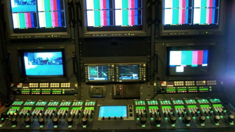 Επιστολή διαμαρτυρίας εταιρειών τηλεοπτικών παραγωγών προς την ΕΡΤ για μείωση 70% των τιμών των υπηρεσιών Επιστολή διαμαρτυρίας εταιρειών τηλεοπτικών παραγωγών προς την ΕΡΤ για μείωση 70% των τιμών των υπηρεσιών