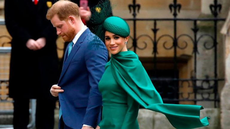 Γιατί η Meghan Markle δεν θα συνοδεύσει τον πρίγκιπα Harry στην Αγγλία;